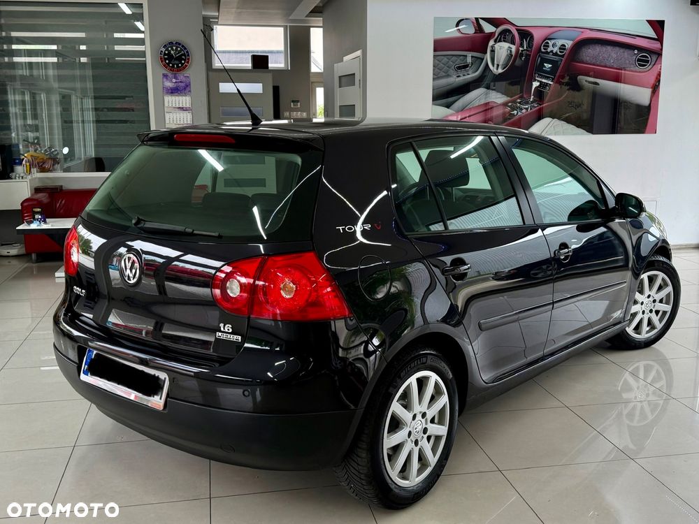 Volkswagen Golf 1.6 Tour Edition - 3
