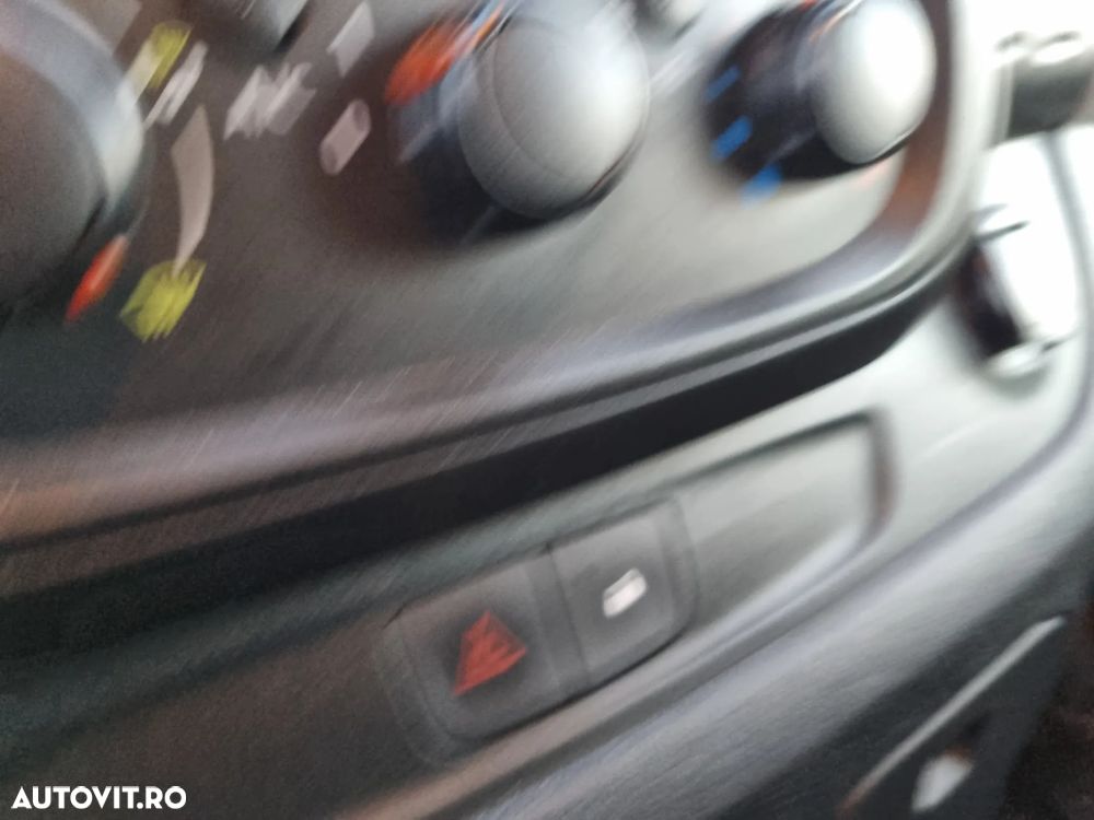 Renault Trafic - 9
