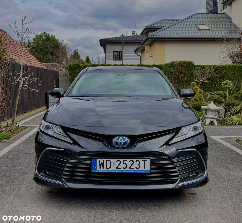 Toyota Camry 2.5 Hybrid Executive CVT - 1