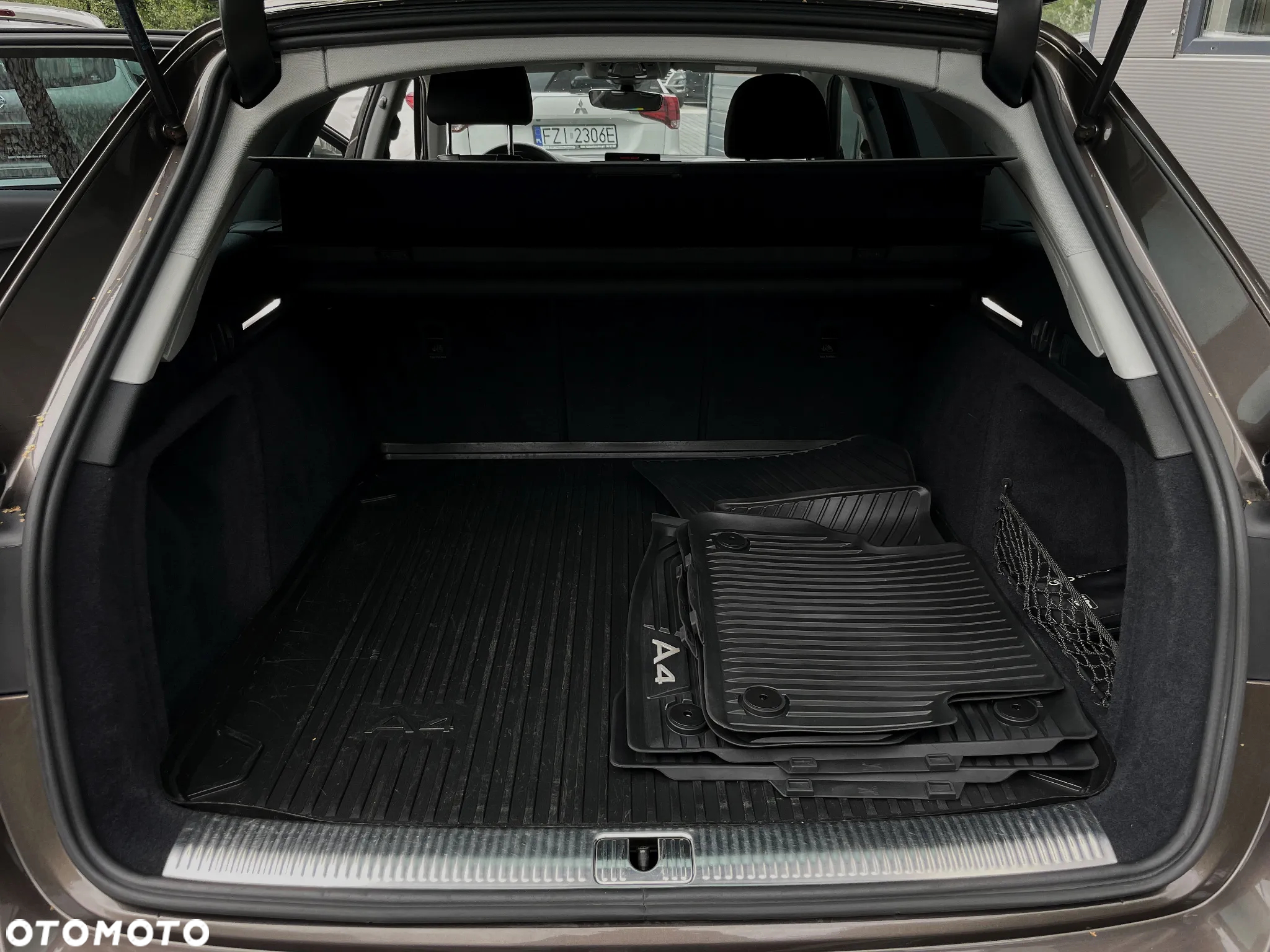 Audi A4 2.0 TFSI ultra S tronic - 37