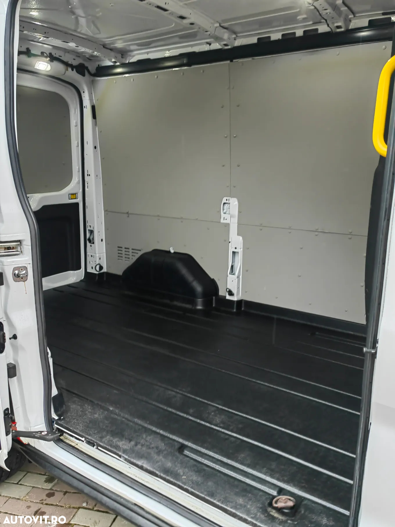 Ford Transit - 17