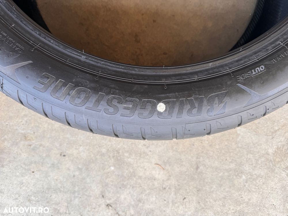 Vând 4 anvelope 255/45/22 bridgestone de vară noi - 4