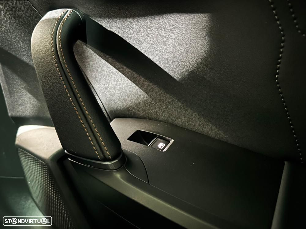 Cupra Formentor 1.4 e-Hybrid DSG VZ - 24