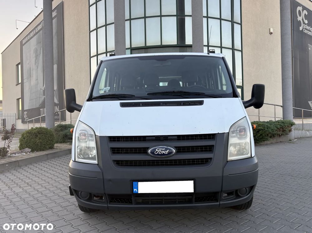 Ford TRANSIT 2,4 TDCI 7 osobowy - 3