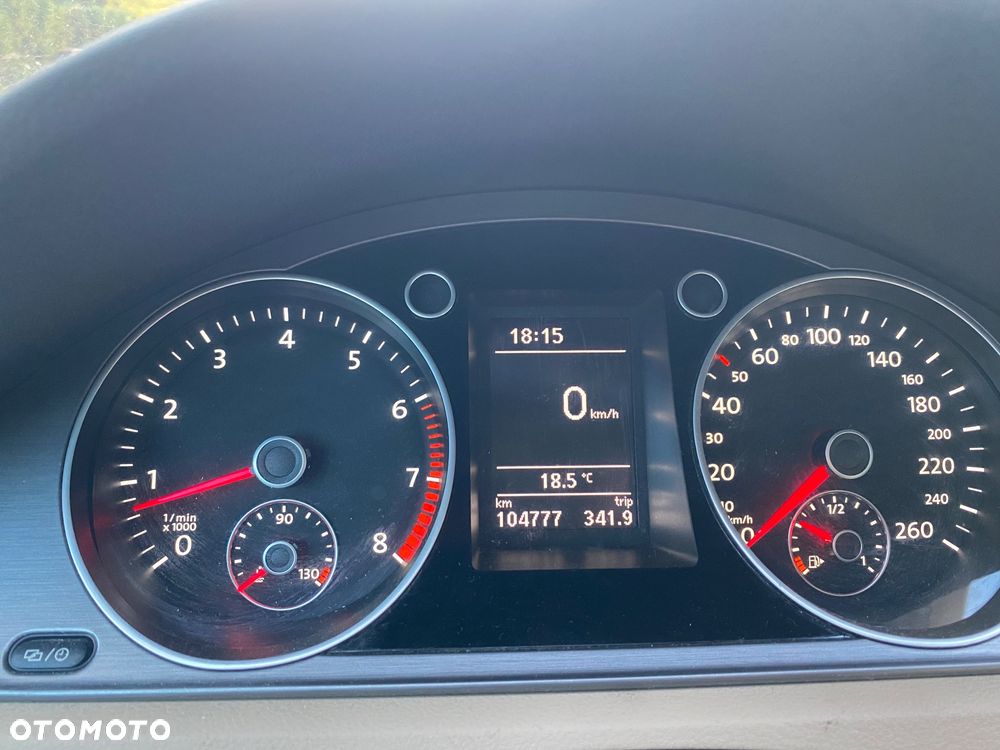 Volkswagen Passat - 3