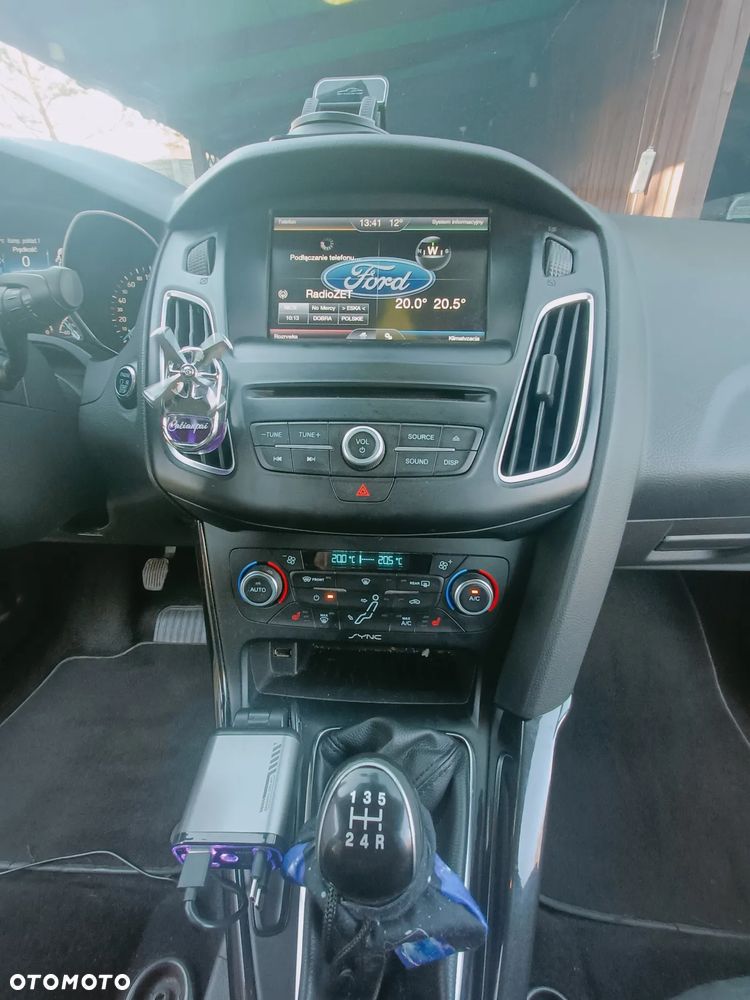 Ford Focus 1.6 SYNC Edition - 10