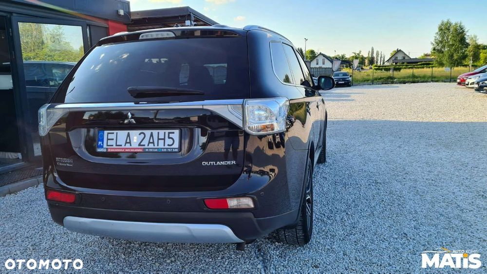 Mitsubishi Outlander - 28