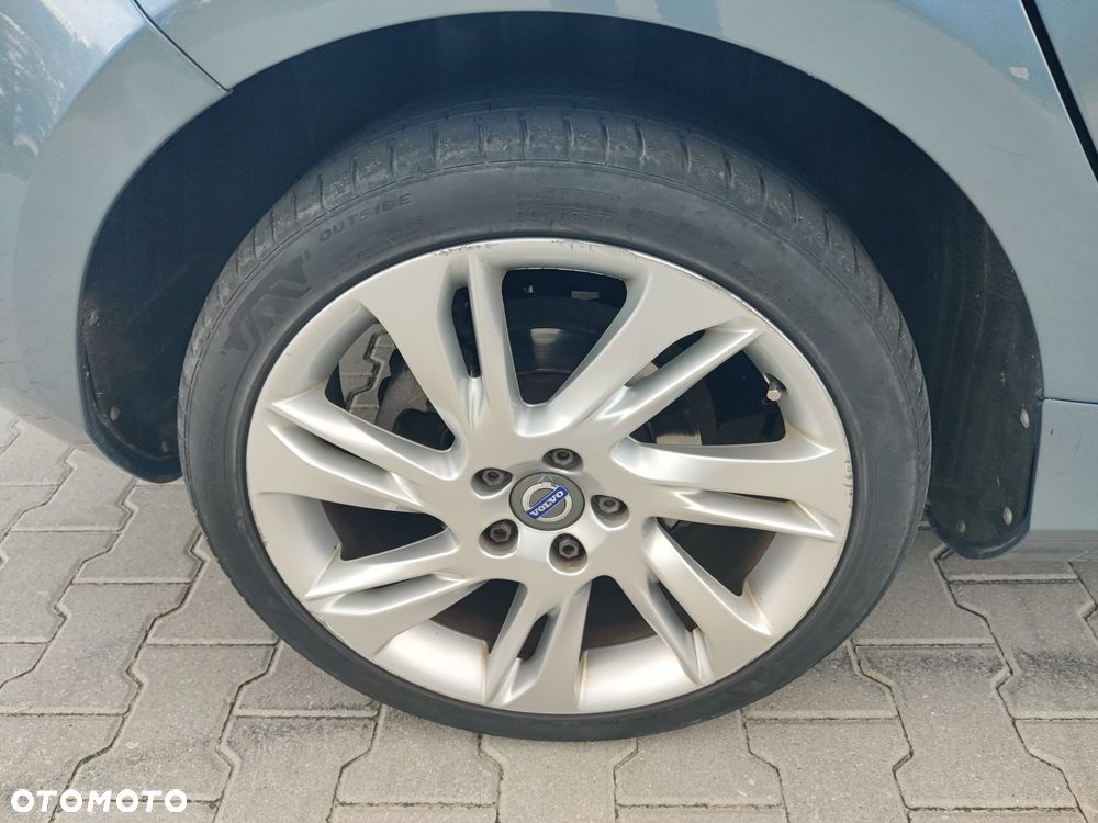 Volvo V40 D4 Summum - 24