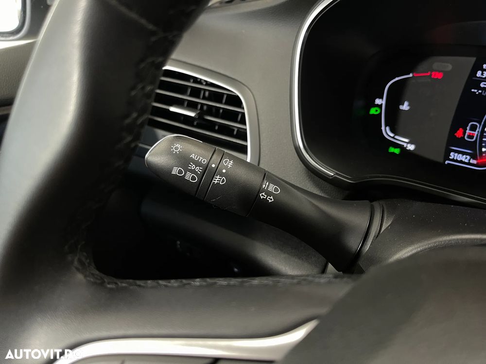 Renault Megane TCe 140 GPF Equilibre - 20