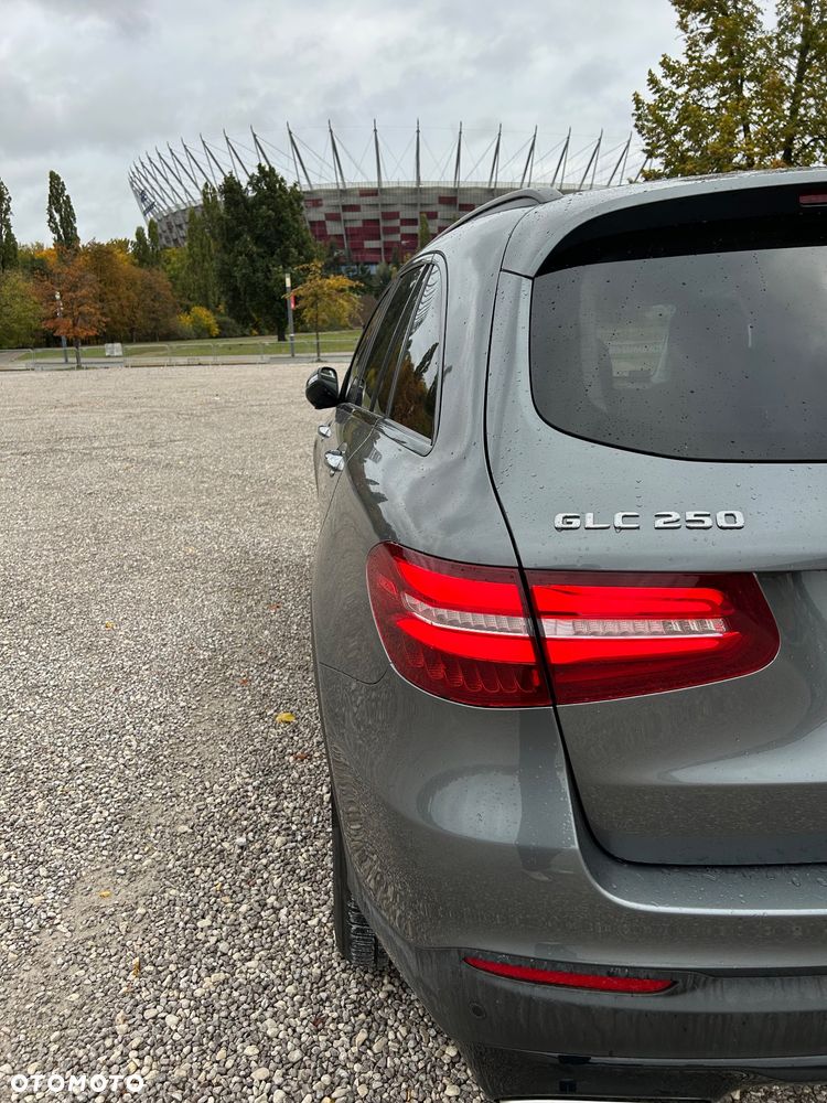 Mercedes-Benz GLC 250 4-Matic - 5
