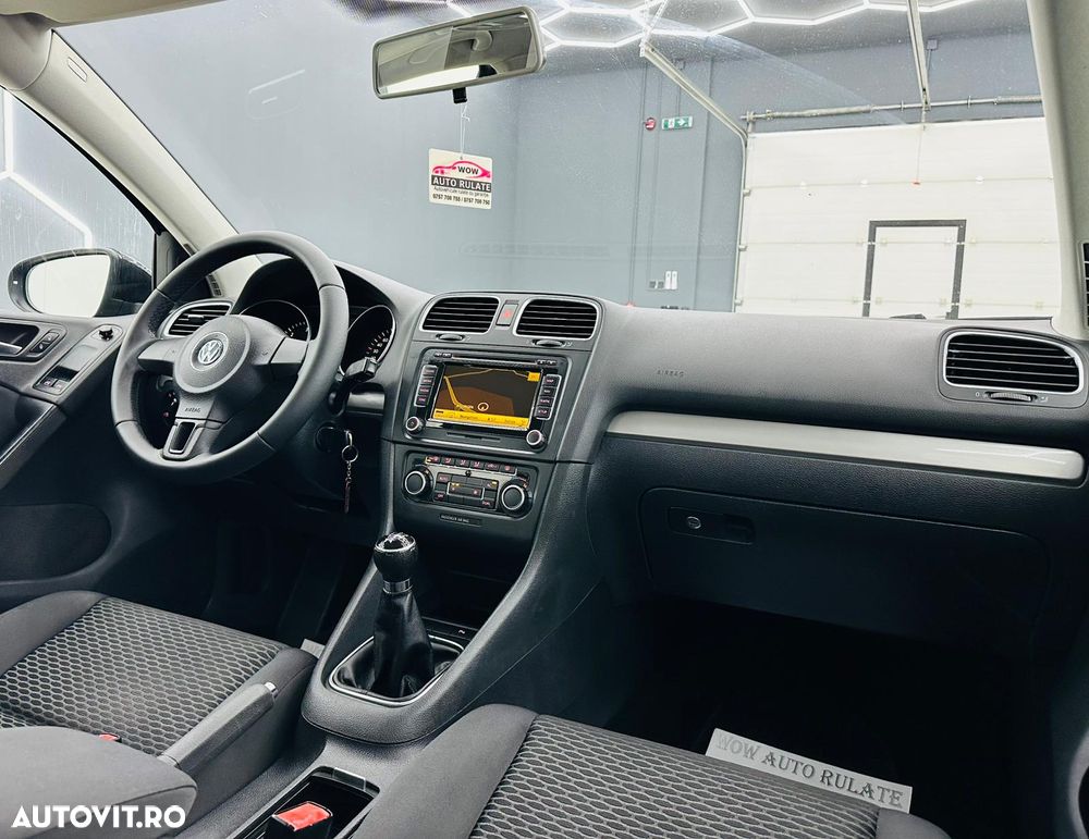 Volkswagen Golf 1.6 TDI DPF BlueMotion - 21