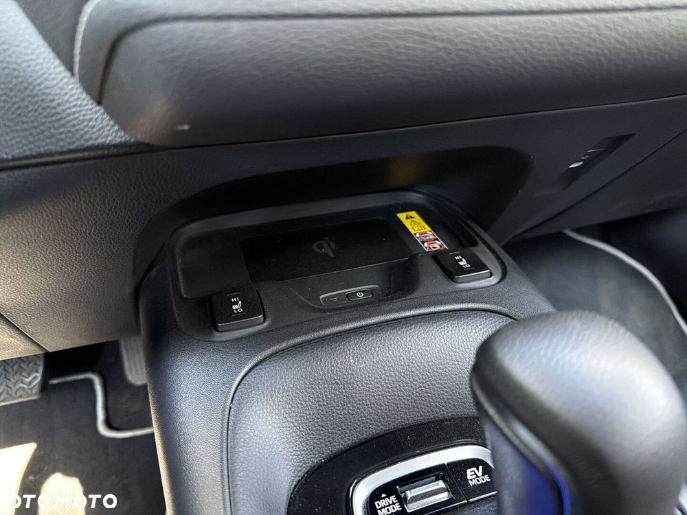 Toyota Corolla 1.8 Hybrid Comfort - 13