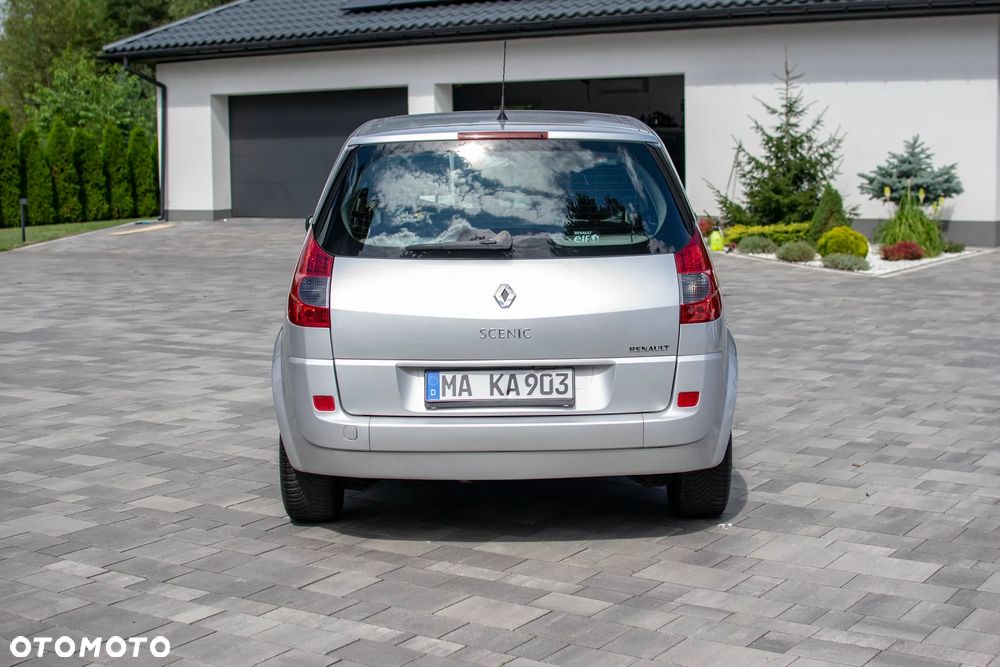 Renault Scenic - 16