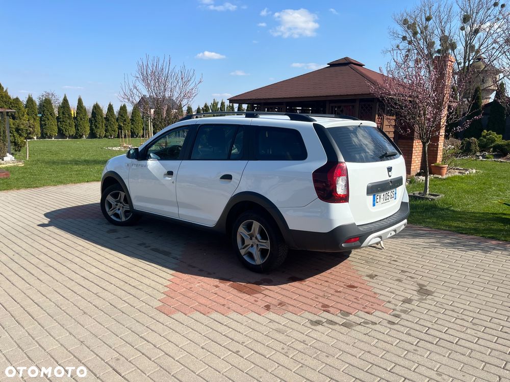 Dacia Logan dCi 90 S&S Stepway Celebration - 14