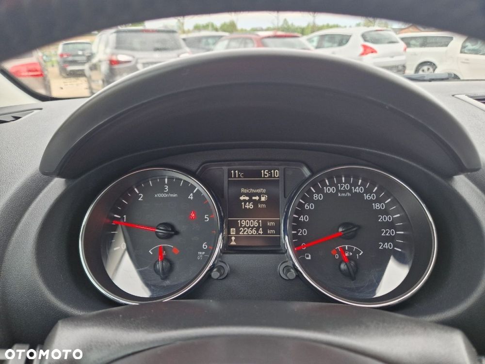 Nissan Qashqai - 12