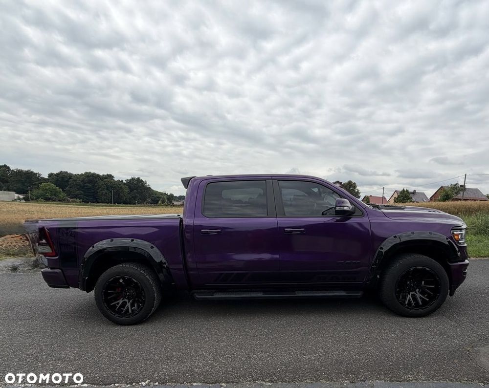 Dodge RAM 5.7 4x4 - 1