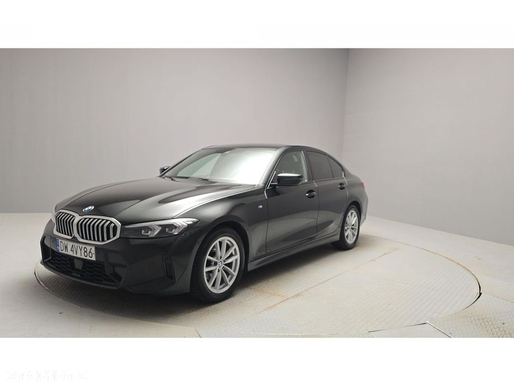 BMW Seria 3 320d xDrive mHEV M Sport - 1
