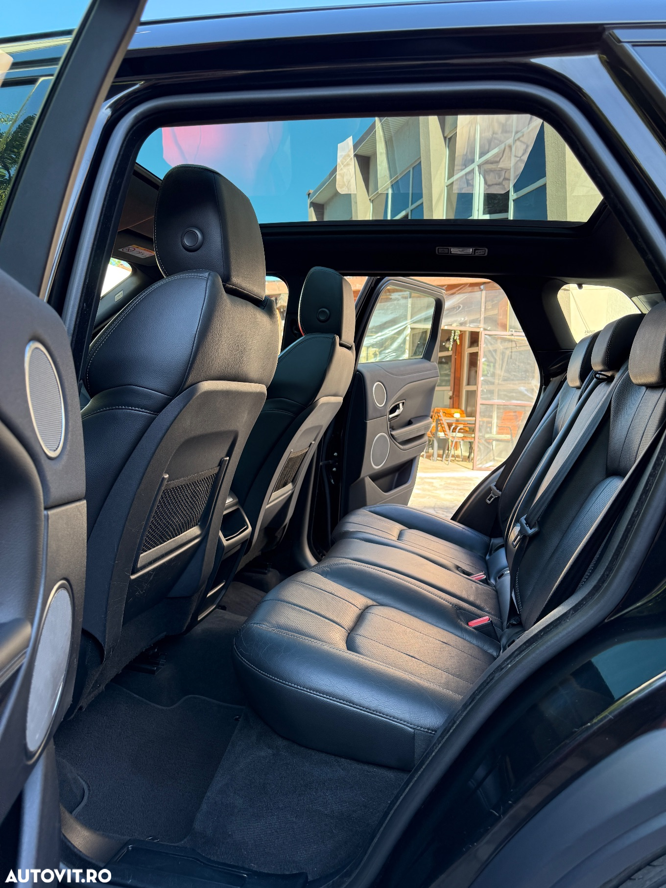 Land Rover Range Rover Evoque 2.0 D150 R-Dynamic HSE - 9