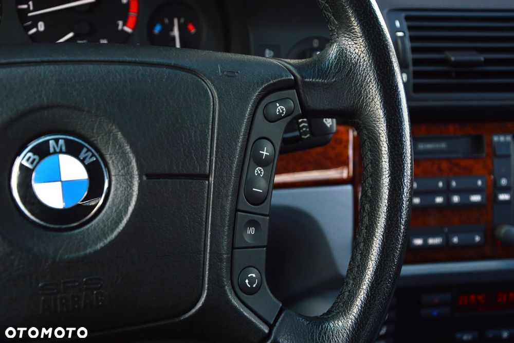 BMW Seria 5 - 29