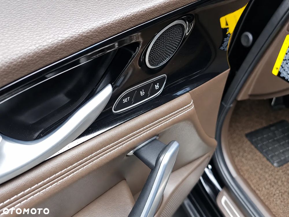 Kia Stinger - 16