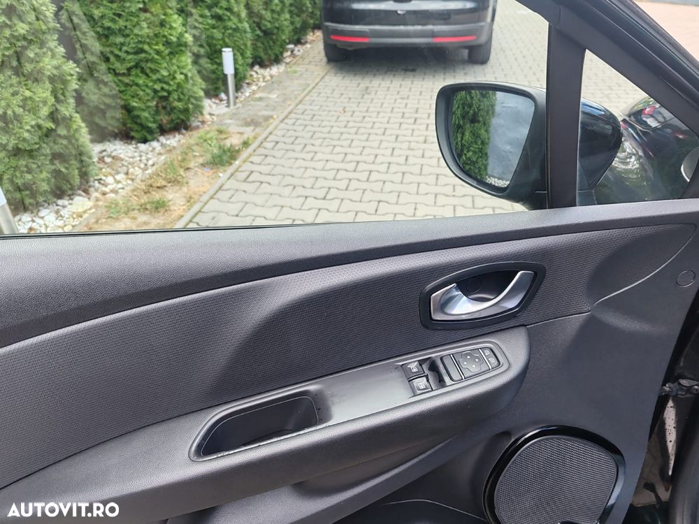 Renault Clio (Energy) dCi 90 Bose Edition - 9