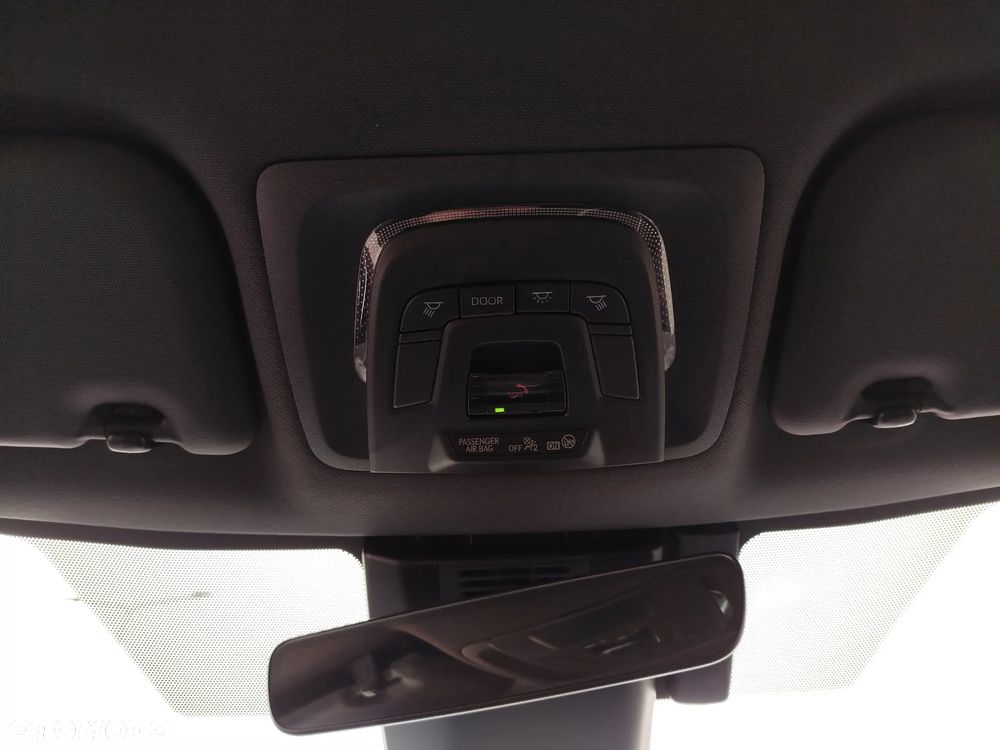 Toyota Corolla 2.0 Hybrid GR Sport - 13