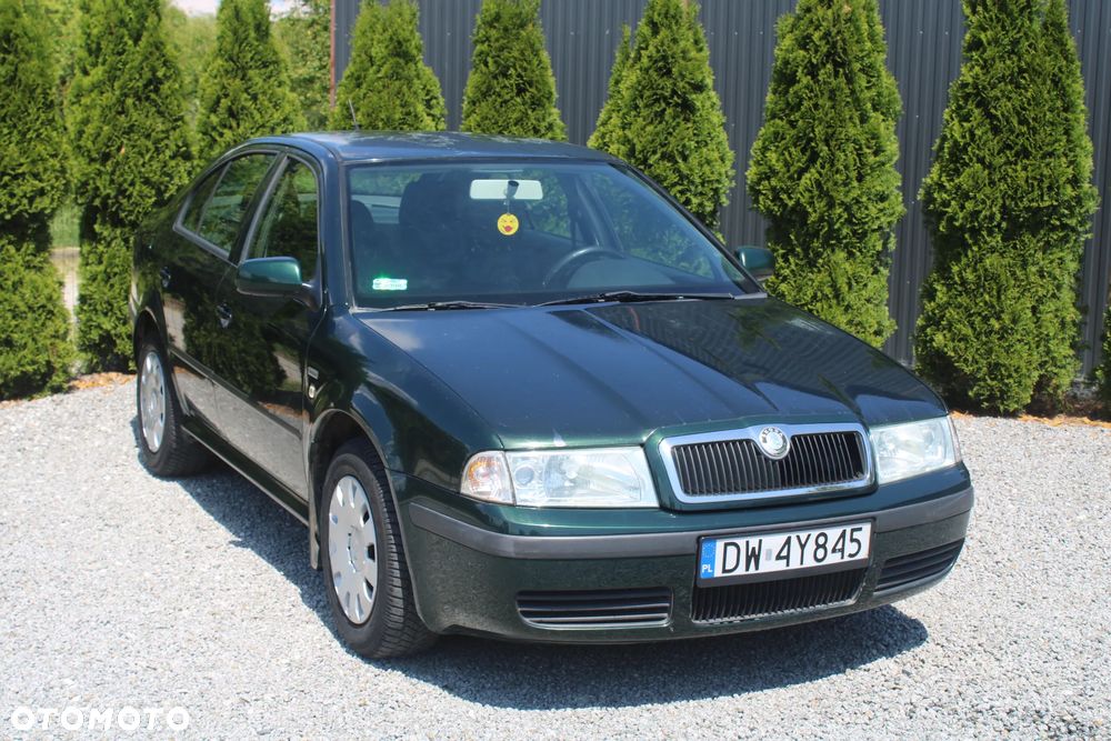 Używany Skoda Octavia 2004 - 3 900 PLN, 284 000 km - Otomoto.pl