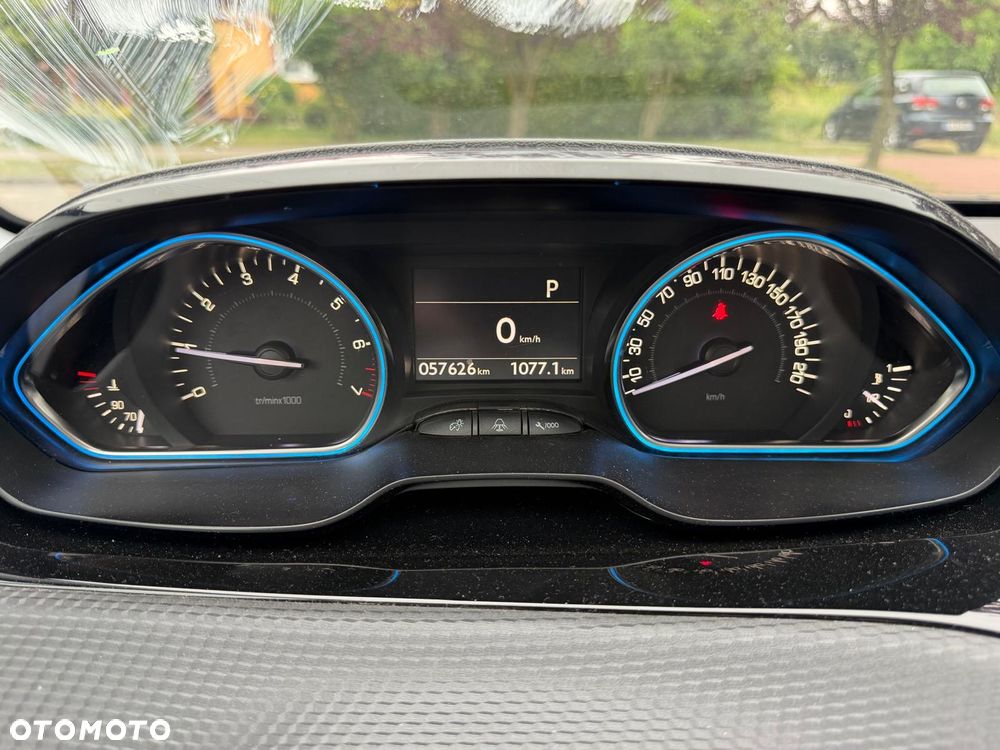 Peugeot 2008 1.2 Pure Tech GPF Crossway S&S EAT6 - 17