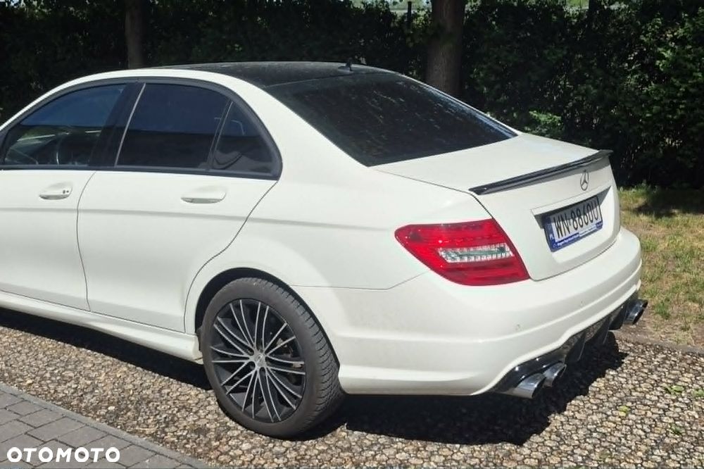 Mercedes-Benz Klasa C 350 BlueEff Avantgarde - 4