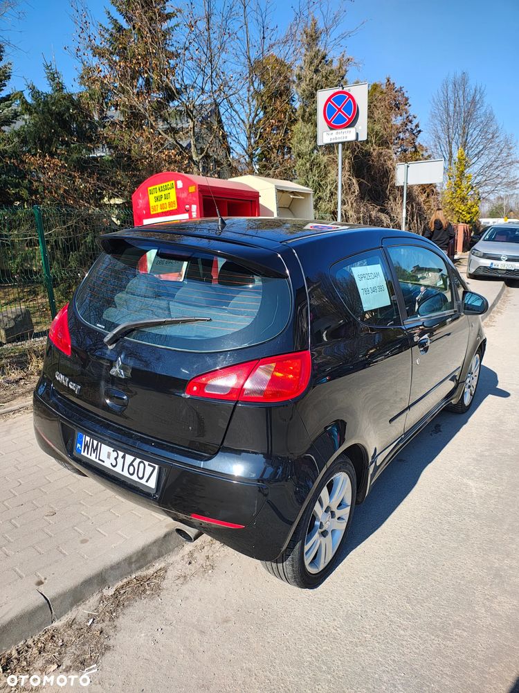 Mitsubishi Colt - 4