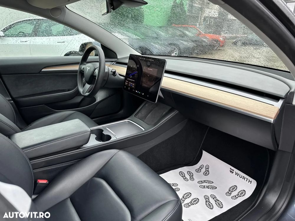 Tesla Model 3 AWD Long Range - 6