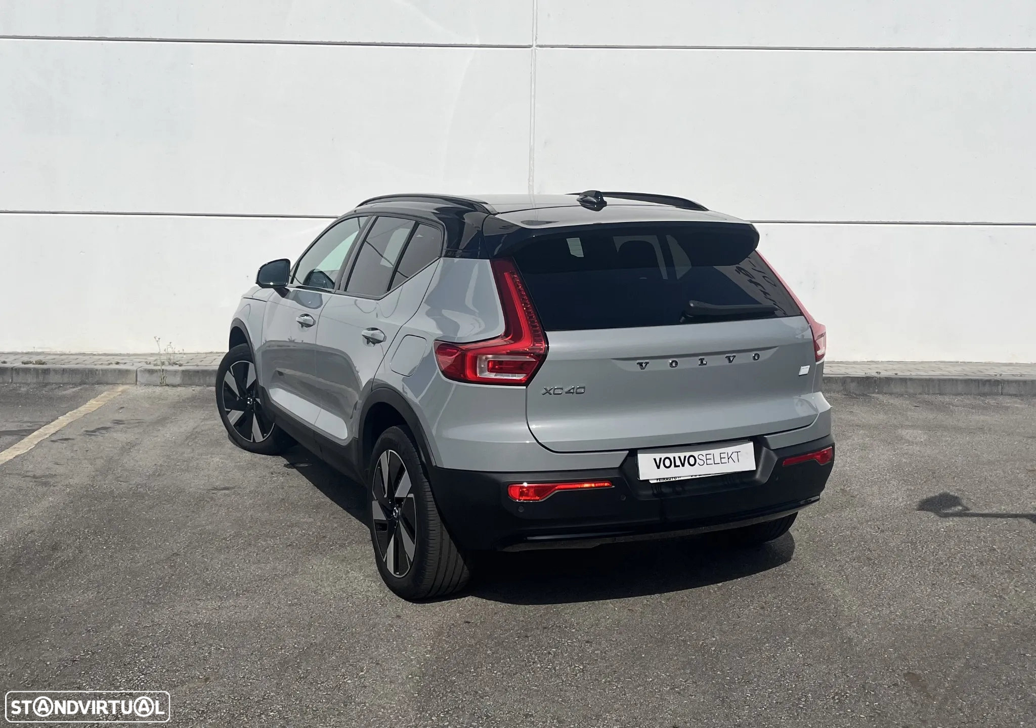 Volvo EX40 82 kWh Single Motor Extended Range Plus - 5
