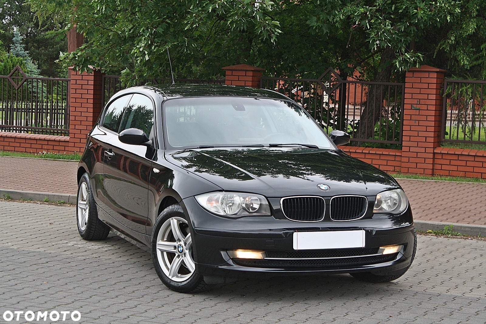 BMW Seria 1 118d DPF Edition Sport - 2