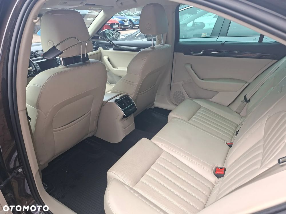 Skoda Superb 2.0 TSI 4x4 L&K DSG - 5