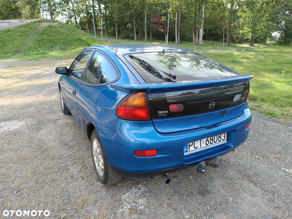 Mazda 323 - 3