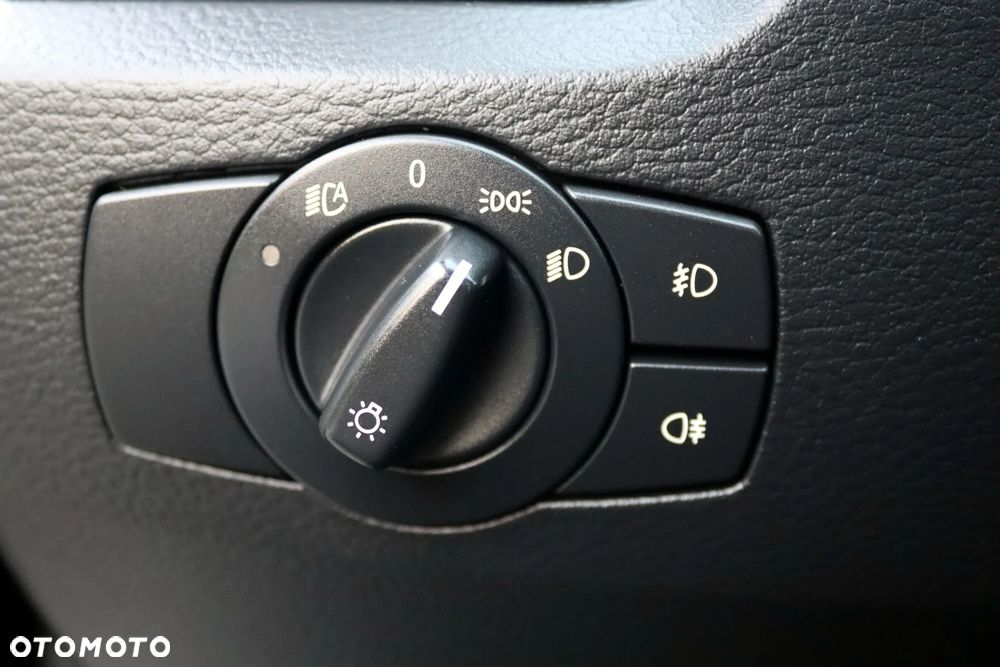 BMW X1 xDrive20d - 31