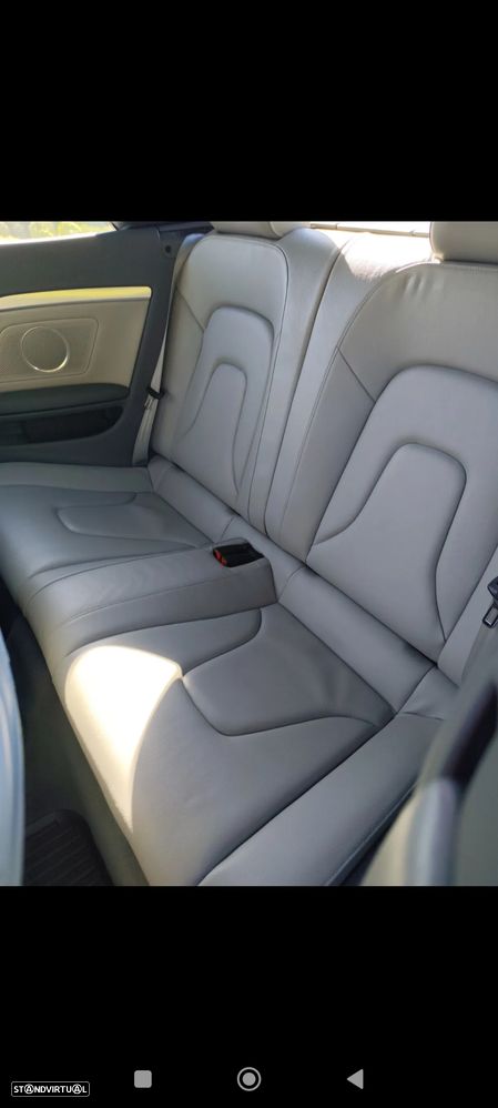 Audi A5 Cabrio 2.0 TDi S-line - 11