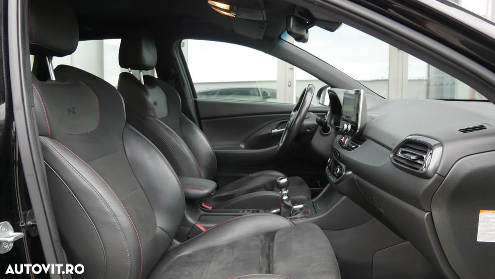 Hyundai i30 1.5 T-GDI 48V-Hybrid N-Line - 17
