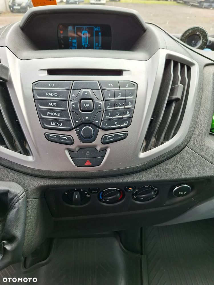 Ford Transit - 22
