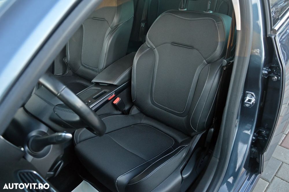 Renault Megane BLUE dCi 115 EDC INTENS - 21