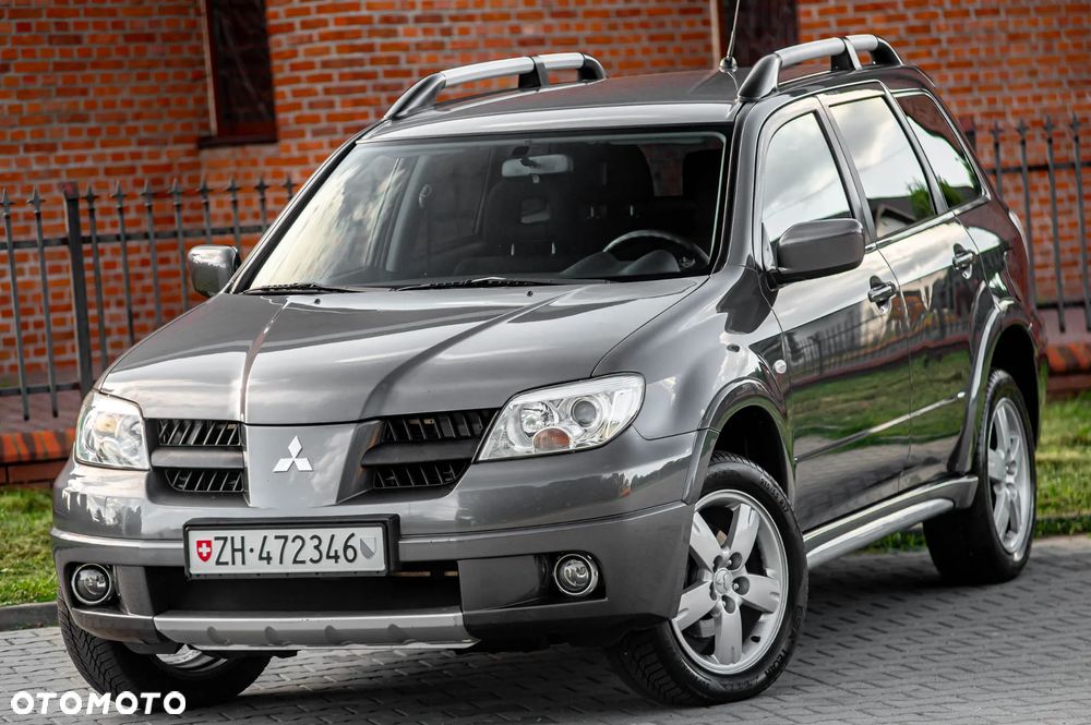 Mitsubishi Outlander - 16