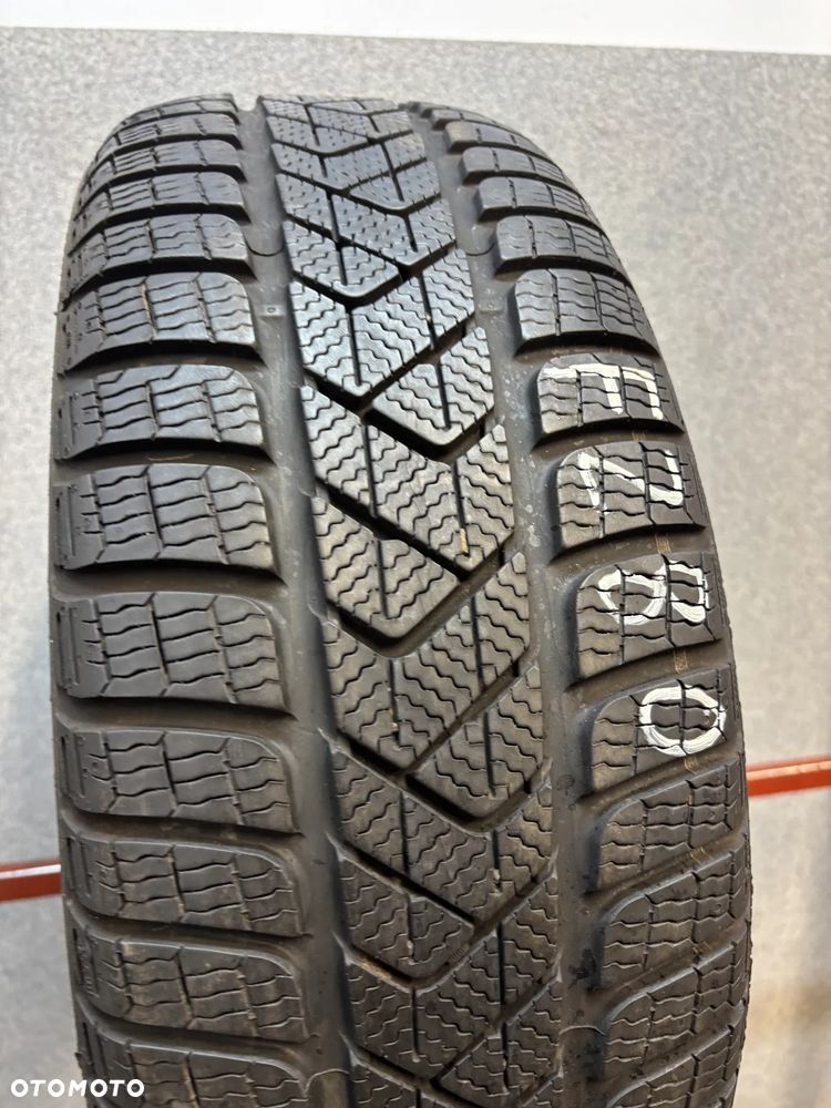 1 OPONA ZIMOWA PIRELLI 215/60/16  95H - 2