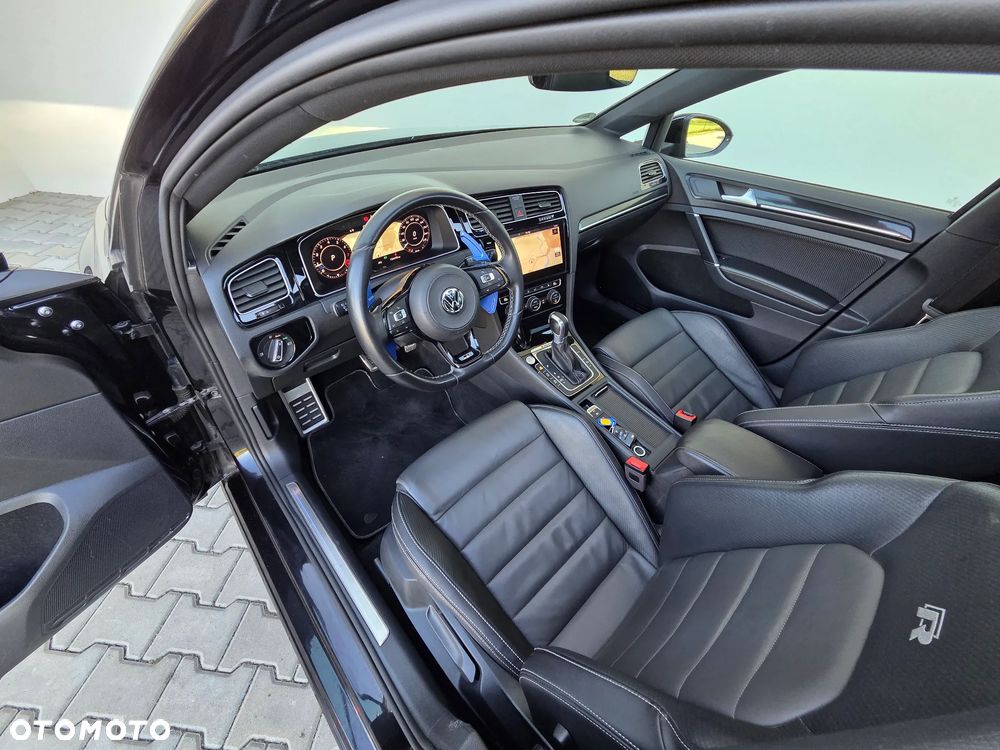 Volkswagen Golf - 13