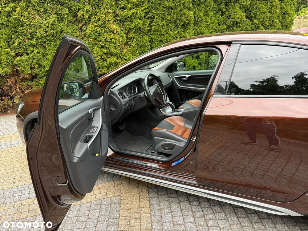 Volvo S60 Cross Country T5 AWD Summum - 6