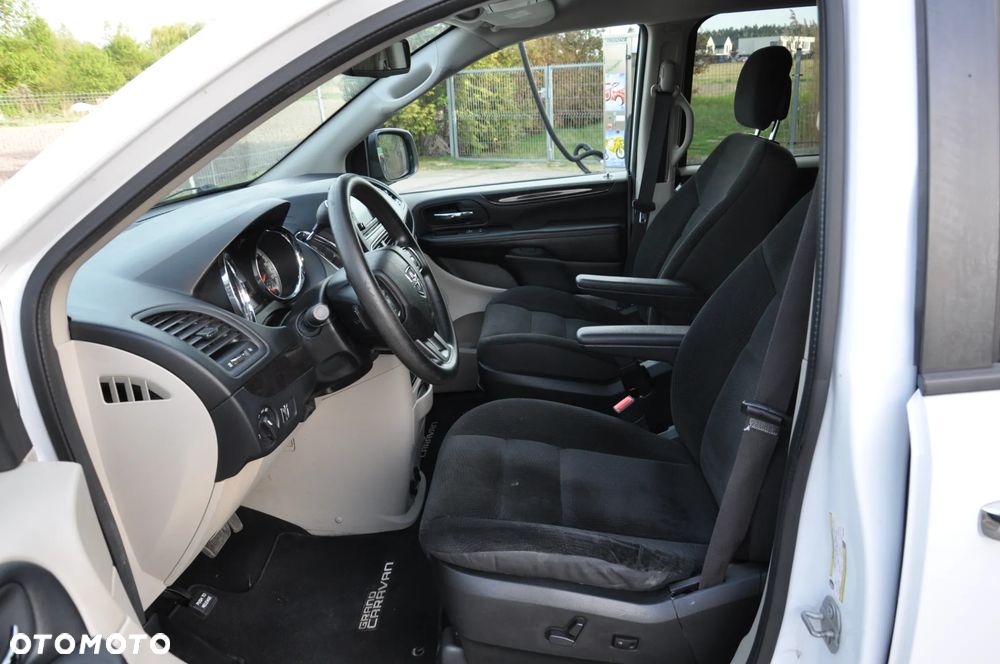 Dodge Grand Caravan 3.6 Express - 24