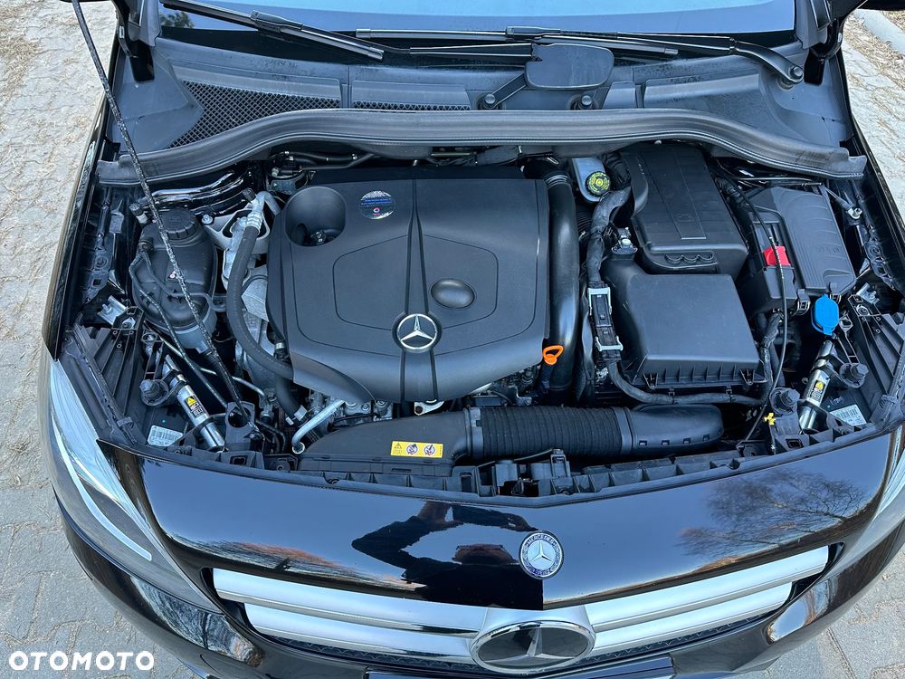 Mercedes-Benz Klasa B 180 CDI (BlueEFFICIENCY) - 32