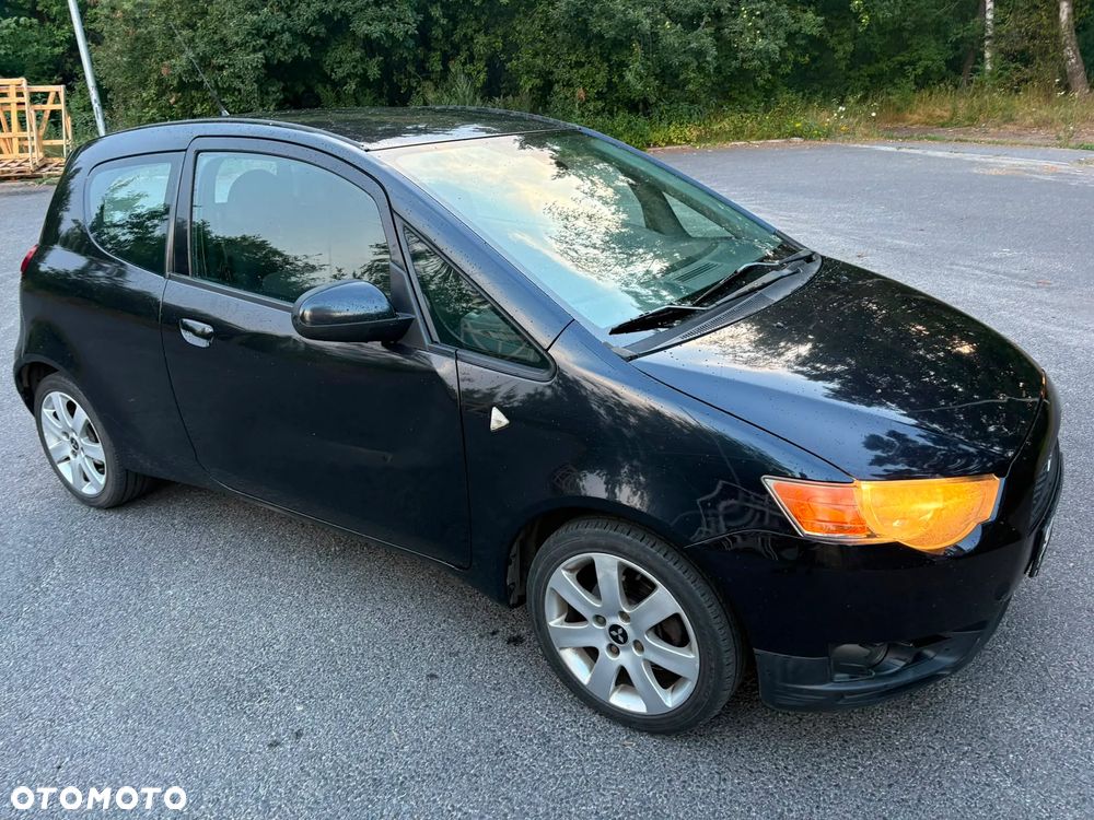 Mitsubishi Colt - 2