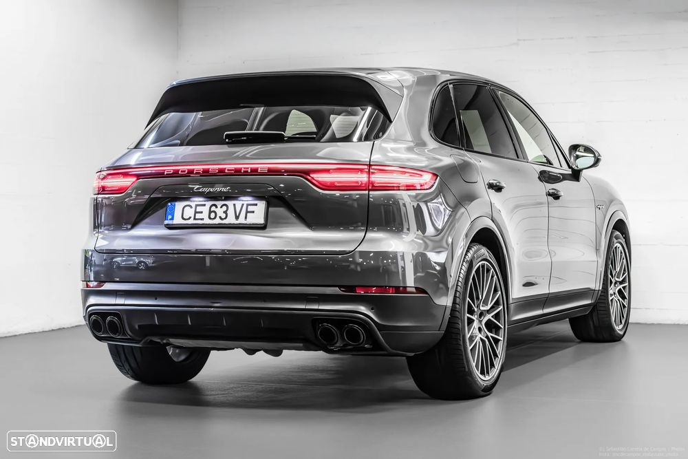 Porsche Cayenne E-Hybrid - 8