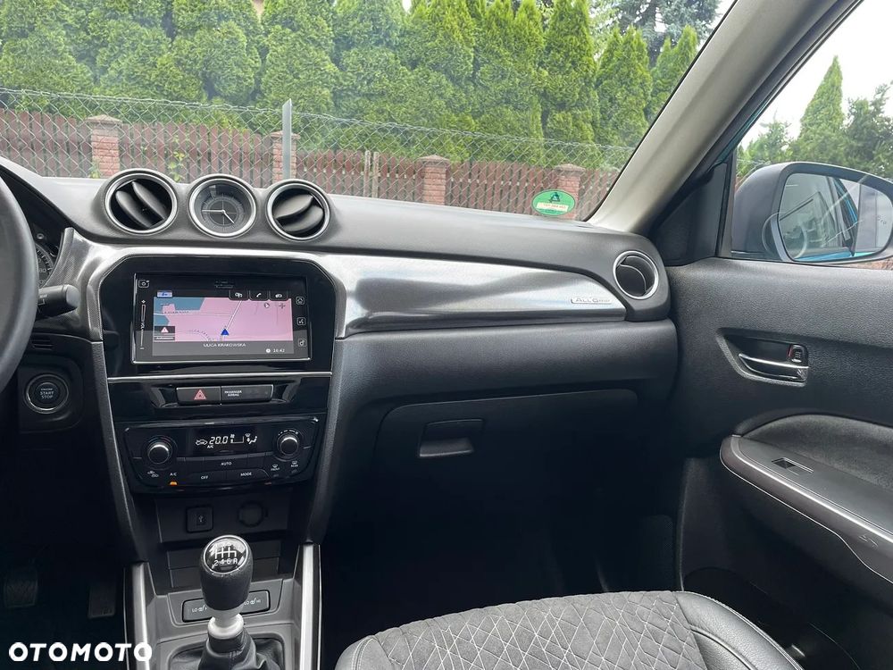 Suzuki Vitara 1.4 Boosterjet XLED Sun 4WD - 27