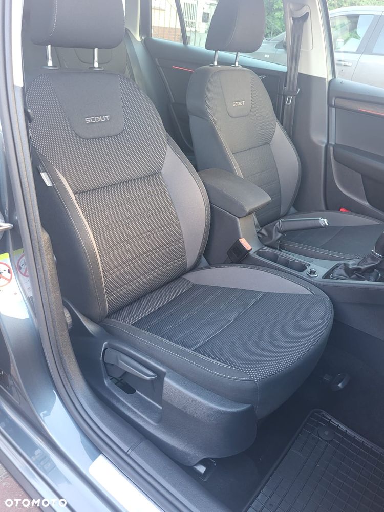 Skoda Octavia Scout 2.0 TDI 4x4 DSG - 19